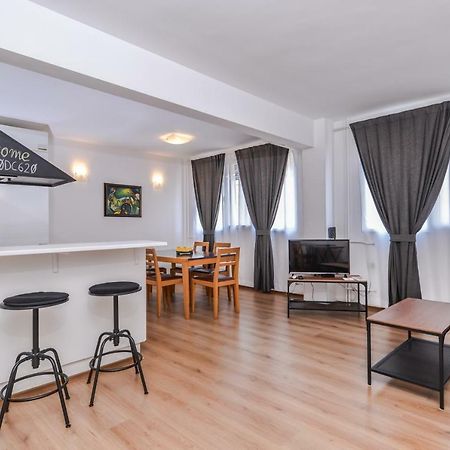 Eleganto - Central 2Bd Stylish Apartment By Flat Mаnager ソフィア エクステリア 写真